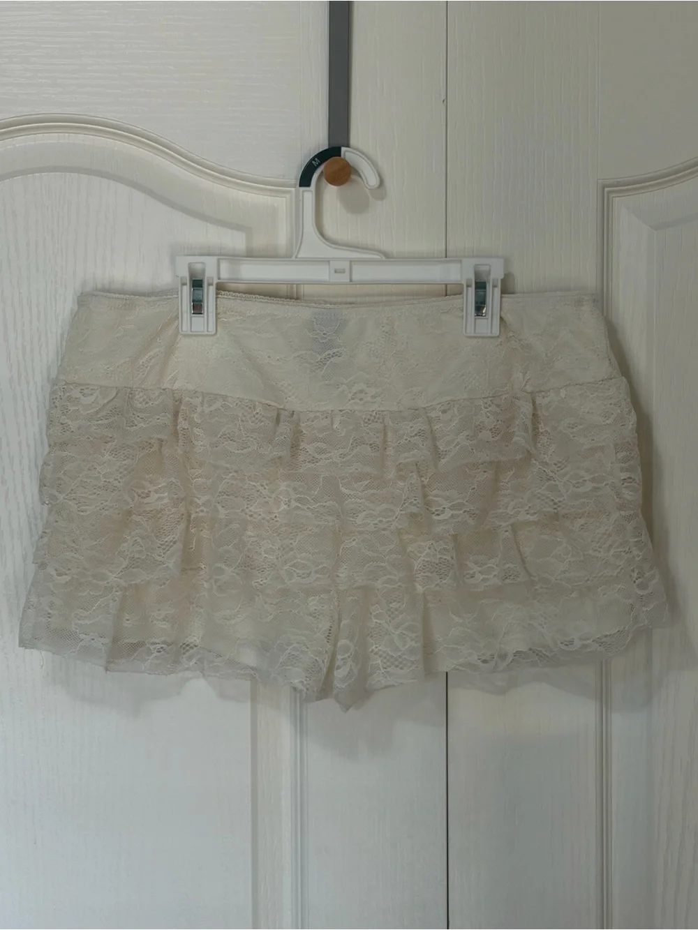 Wild Fable Lace Ruffle Layered Booty Bloomers Shorts Cream Medium